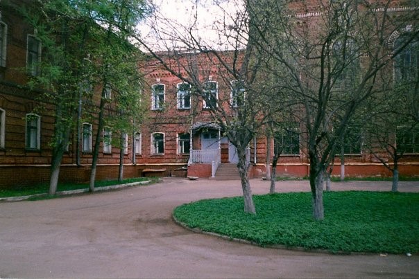 Здание бывшей богадельни памяти С.Т. Морозова (ныне один из корпусов МГОГИ)
