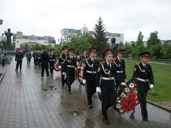 Митинг на Аллее Славы у памятника маршалу Г.К. Жукову