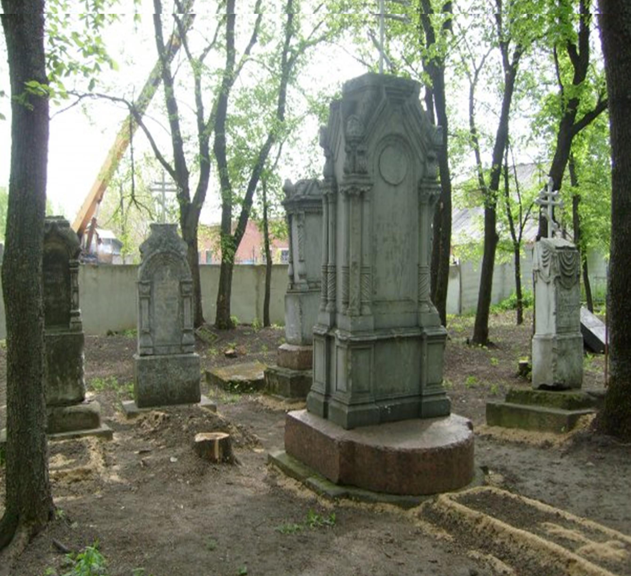 Захоронение семьи Кащенко находятся на городском кладбище